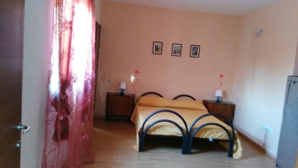 Bed and Breakfast Pietra Nera à Piedimonte Etneo Extérieur photo